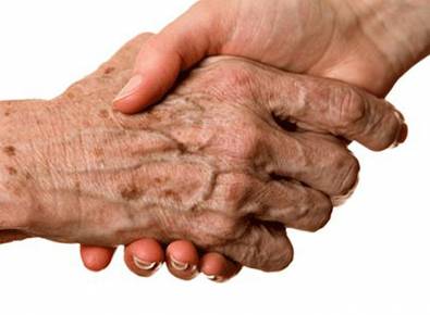 Yaşlılık Lekeleri Nasıl Çıkar ve Doğal Tedavisi