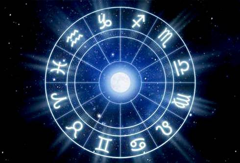 Astroloji ve Aşk; Hangi Burç Nasıl Aşık Olur?