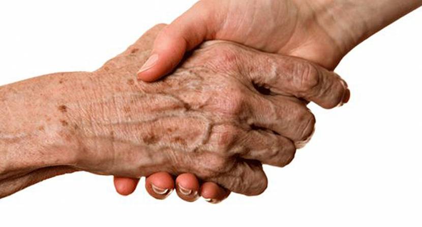 Yaşlılık Lekeleri Nasıl Çıkar ve Doğal Tedavisi